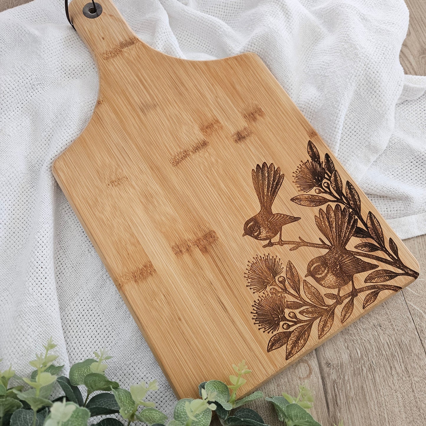 Fantails Bamboo Cheese / Chopping Board