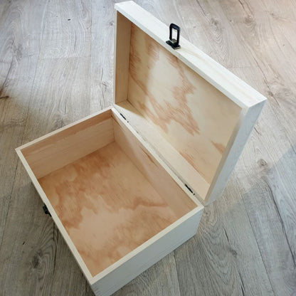 Keepsake Pine Engraved Box Animal - Keepsake Box